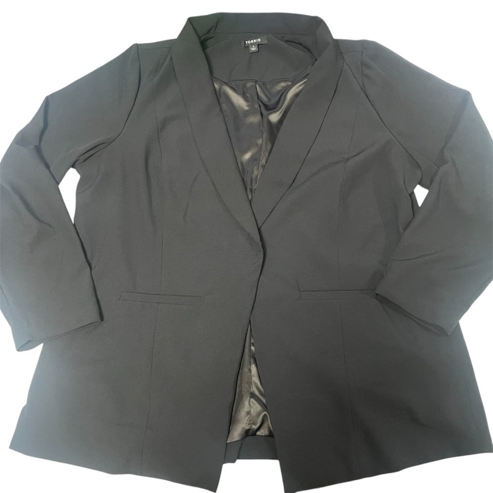 Torrid Plus Women's Black Blazer Size 1 1X 14-16